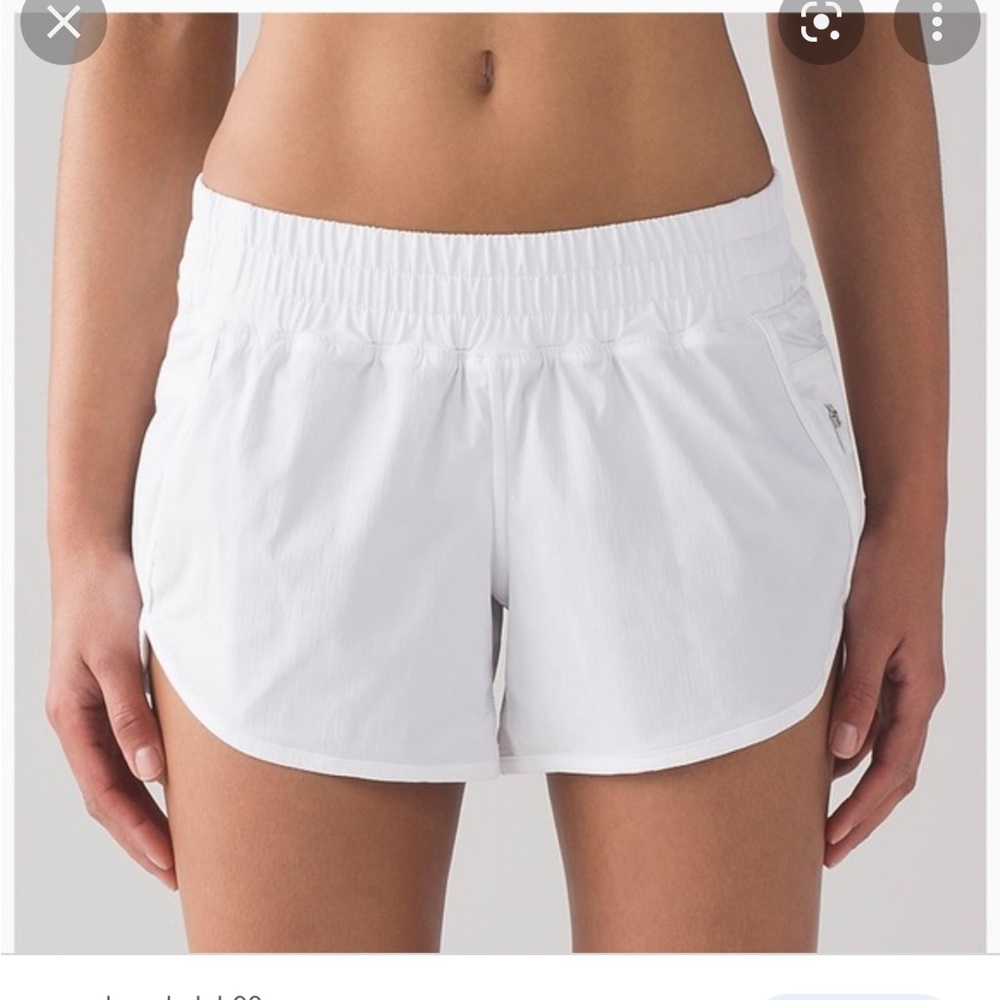 Lululemon Tracker Shorts size 6, white